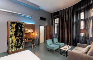 Junior Suite (NYX Suite) | Hypo-allergenic bedding, in-room safe, desk, iron/ironing board