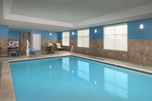 室内游泳池
