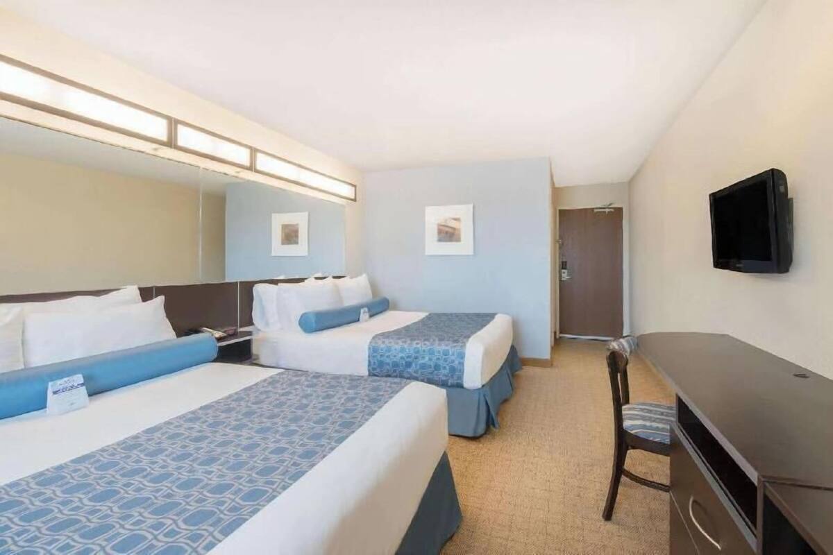 In-room safe, desk, blackout drapes, soundproofing