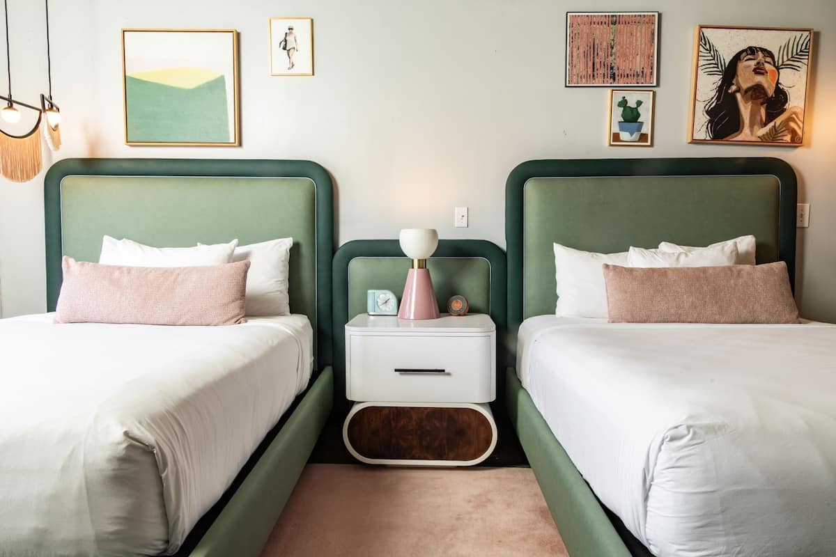 1 bedroom, in-room safe, desk, blackout drapes