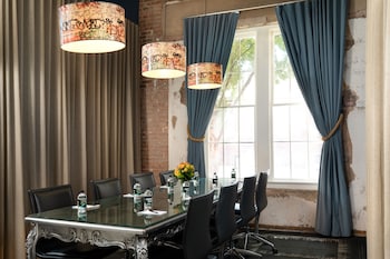 Meeting space at Canvas Hotel Dallas