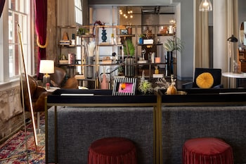 Library at Canvas Hotel Dallas