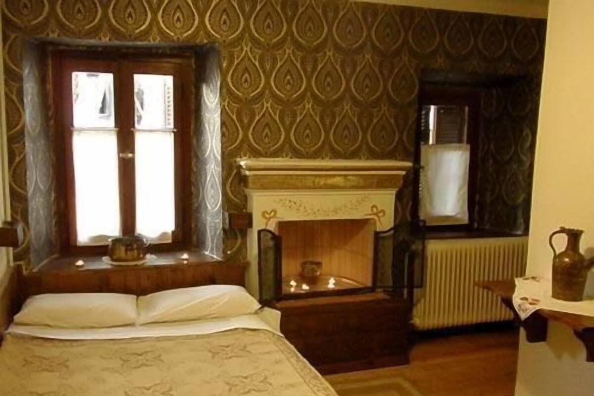 Chambre Double, cheminée