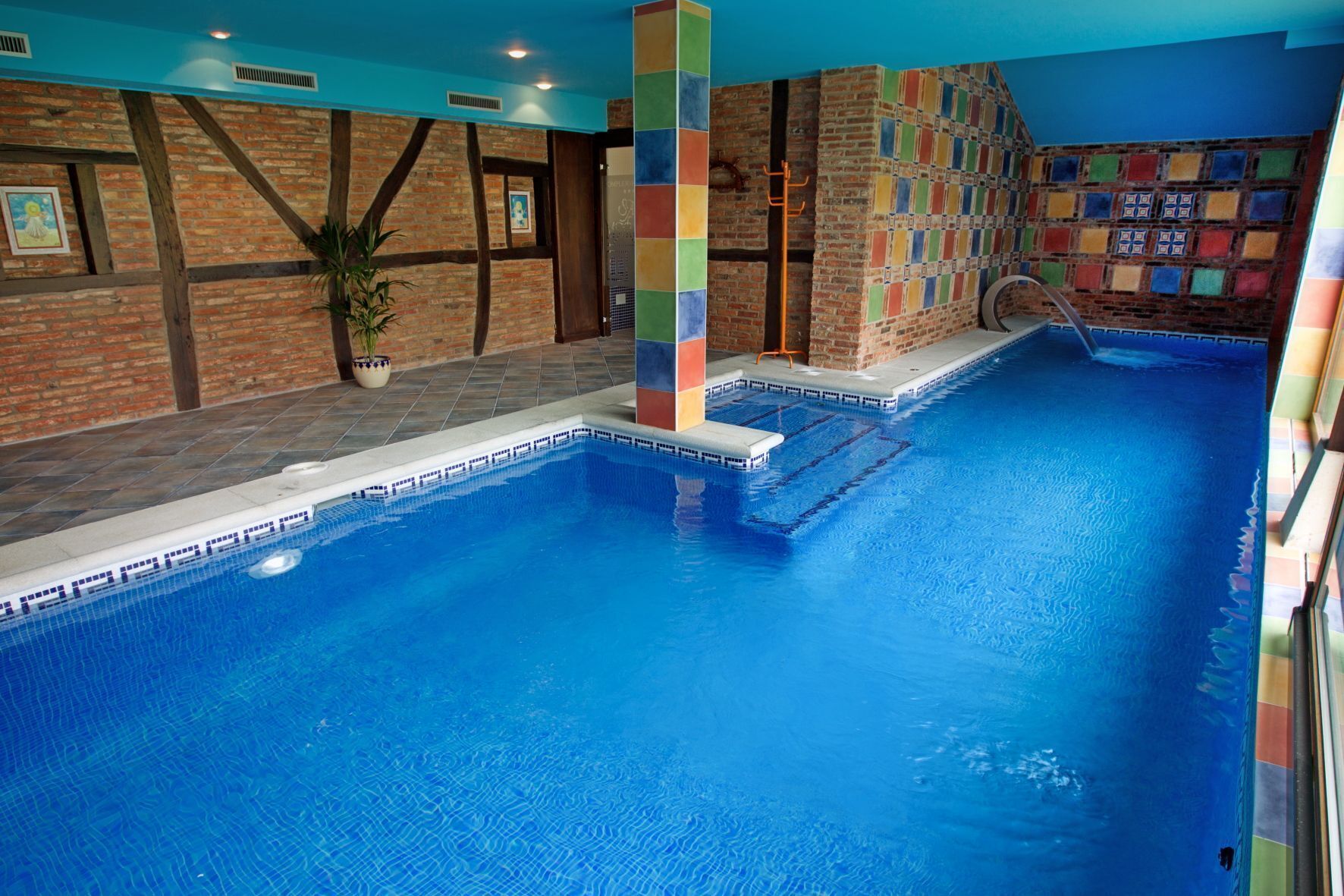 sauna, hot tub, massages