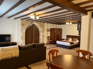 Traditional Studio | 1 bedroom, minibar, in-room safe, desk - Posada San Marcos (Santillana del Mar)