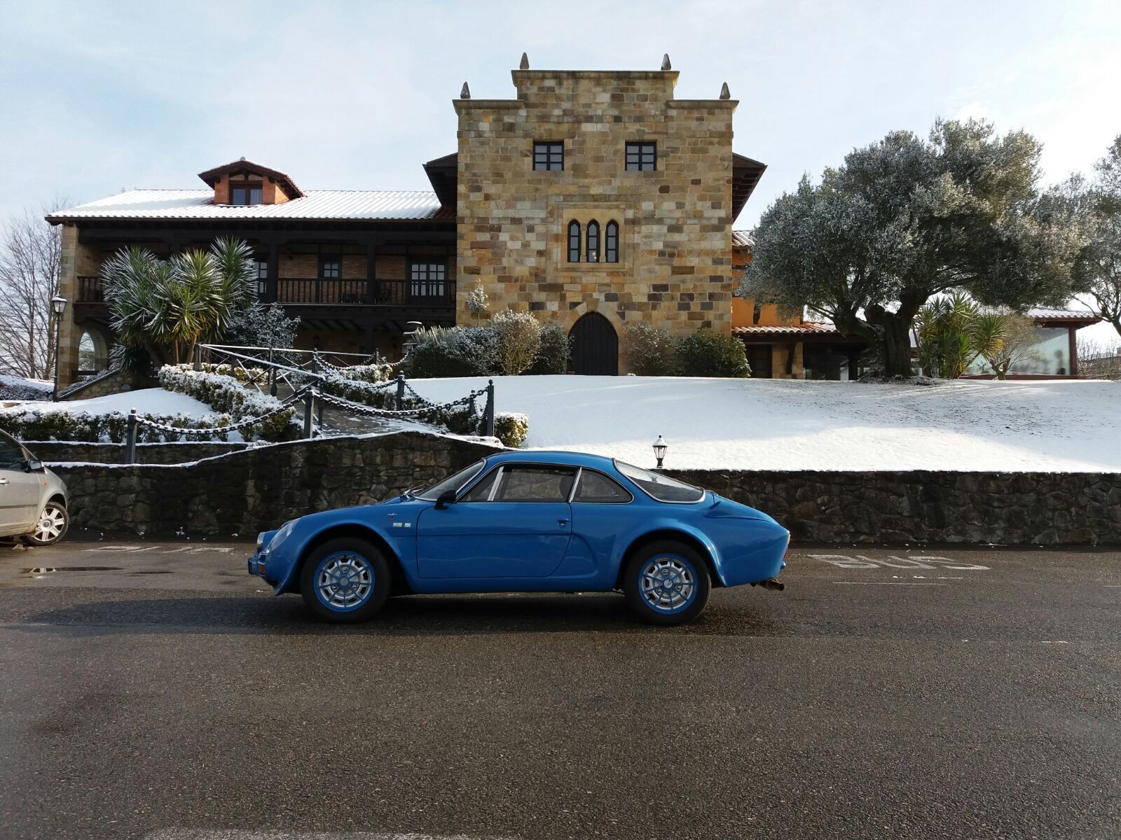 self-parking (surcharge) 10 per night