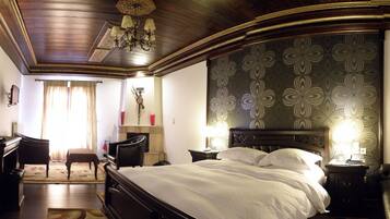 Triple Room | Premium bedding, down comforters, Select Comfort beds, minibar