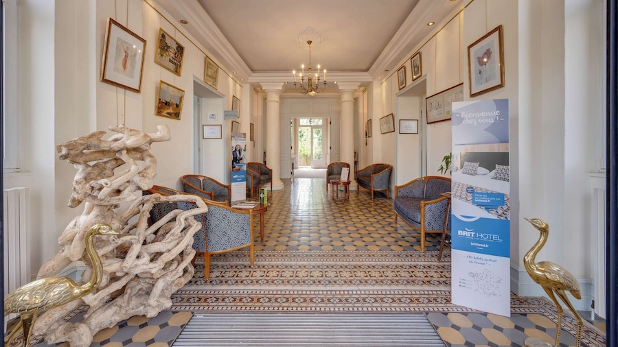 BRIT HOTEL CONFORT BAGNOLES NORMANDIE