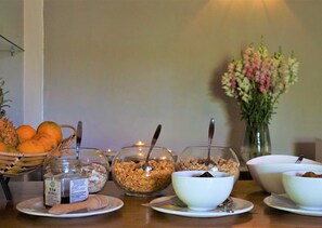Gratis kontinental frukost varje dag 
