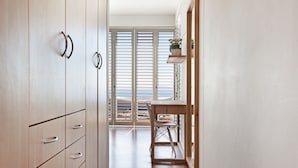 Villa, 1 King Bed, Sea View, Sea Facing | Room amenity - Bluegum Hill Guesthouse & Apartments (Cape Town)