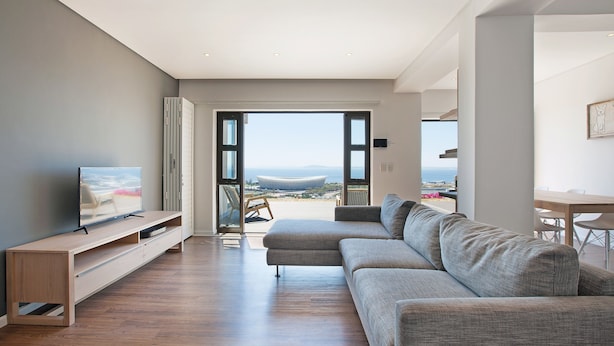 Villa, 1 King Bed, Sea View, Sea Facing | Living room - Bluegum Hill Guesthouse & Apartments (Cape Town)