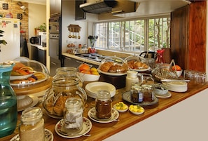 Petit déjeuner préparé sur commande servi tous les jours en supplément