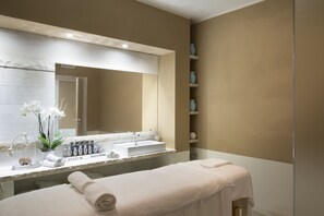 Behandlingsrum til par, sauna, boblebad, dampbad, tyrkisk bad/hammam