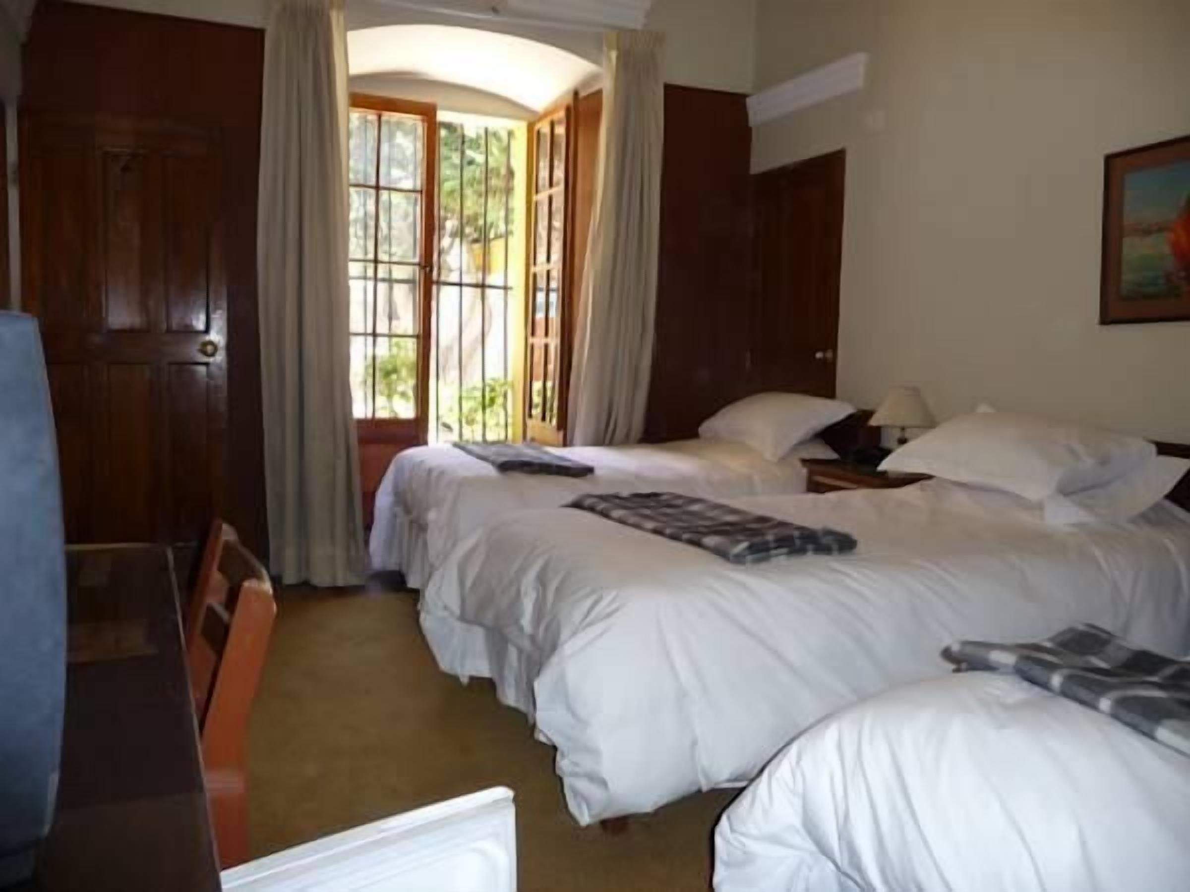 Minibar, in-room safe, free WiFi