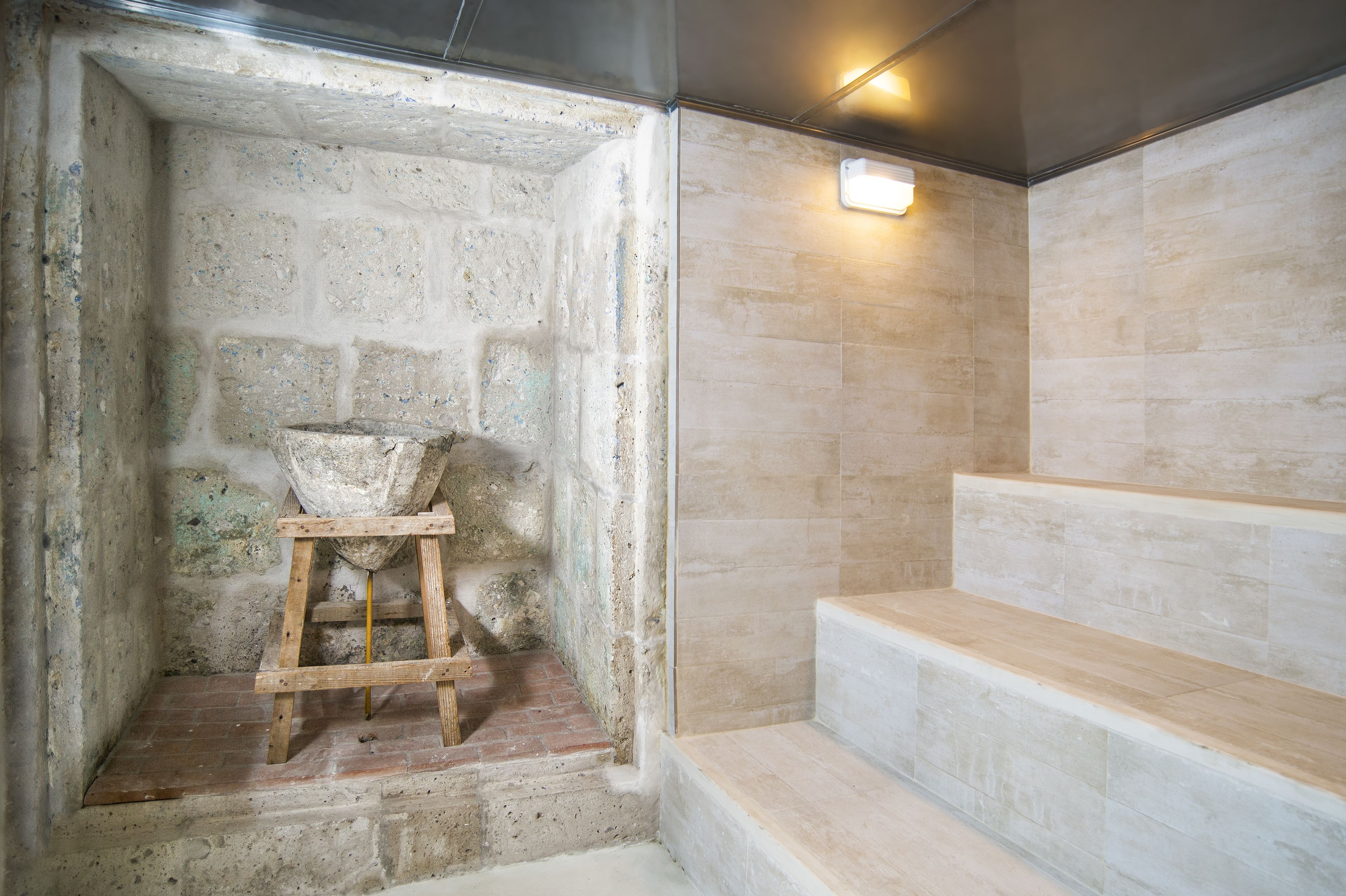 body treatments, hot stone massages, deep-tissue massages