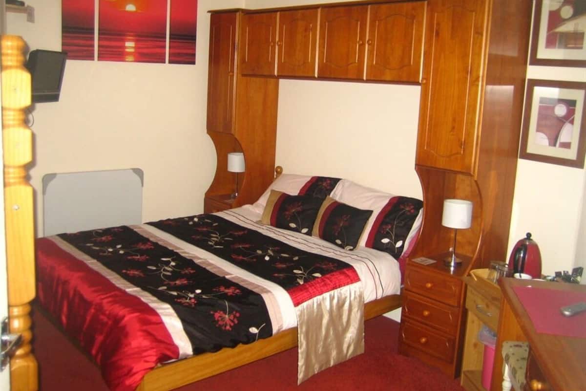 Suite, Ensuite (2 Adults + 1 Child)