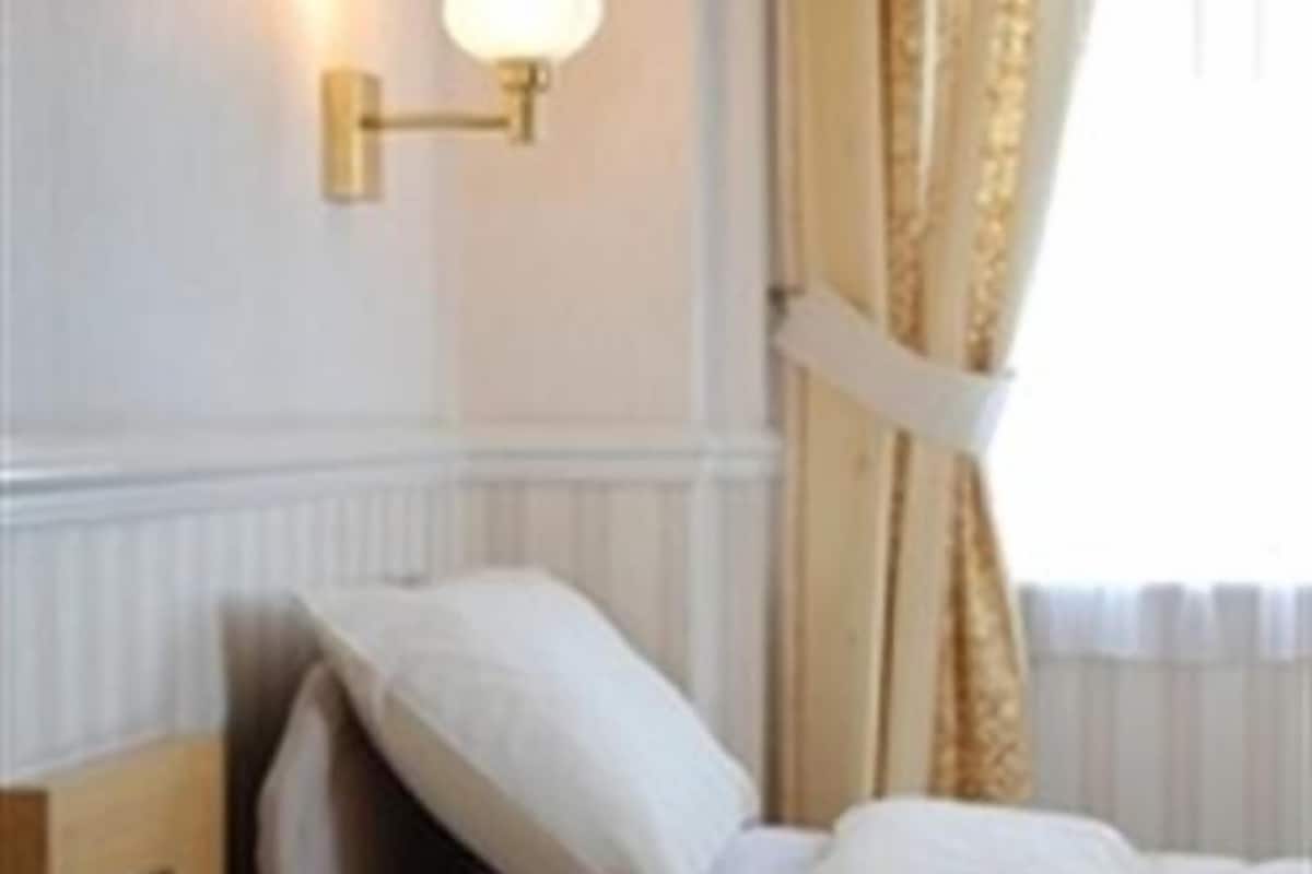 Single Room, Ensuite