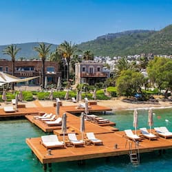 Private beach, free beach cabanas, sun-loungers, beach umbrellas