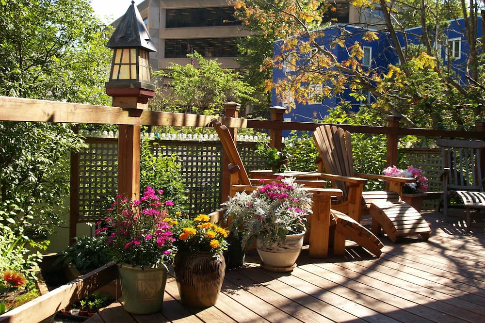 Alaskas Capital Inn Bed & Breakfast