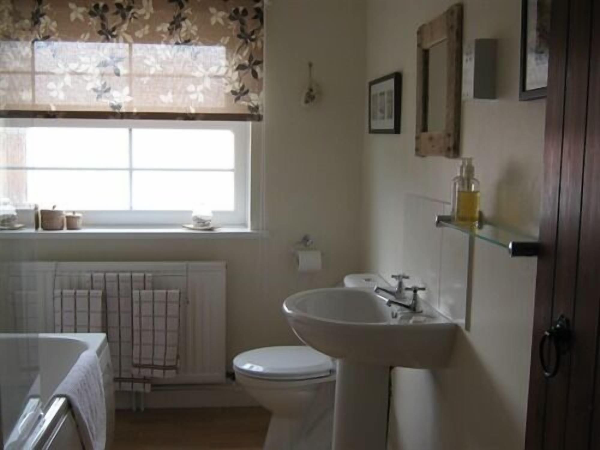 Twin Room, Ensuite | Bathroom