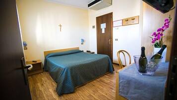Standard Double or Twin Room | Individually furnished, desk, rollaway beds, free WiFi
