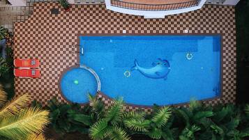 Outdoor pool, sun loungers