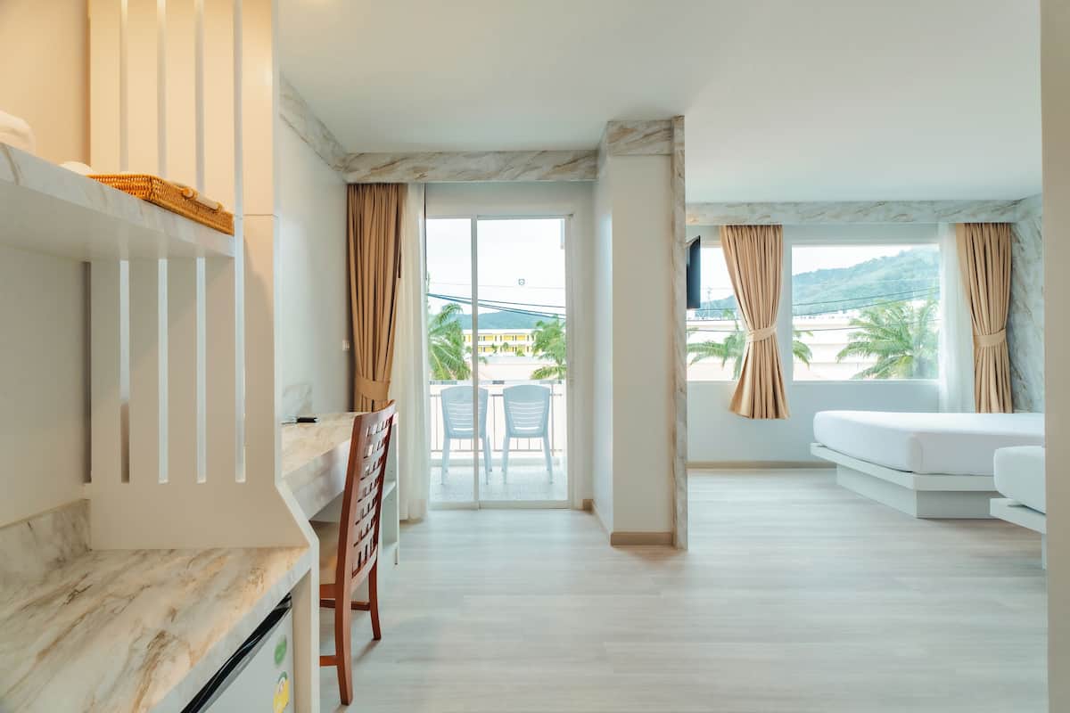 Grand Deluxe Partial | Minibar, odada kasa, güneşlik/perde, ücretsiz kablosuz İnternet