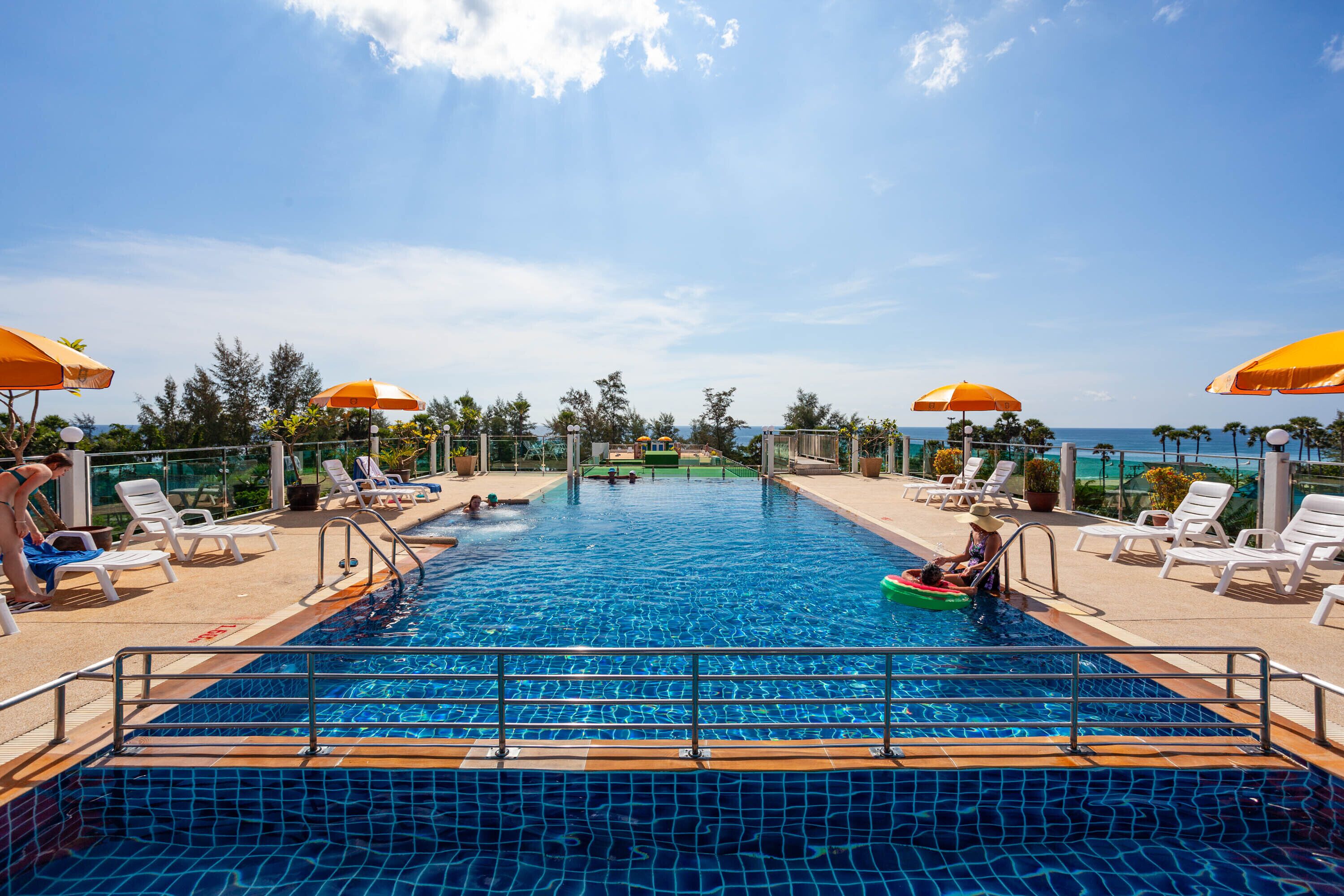 3 outdoor pools, pool umbrellas, sun loungers