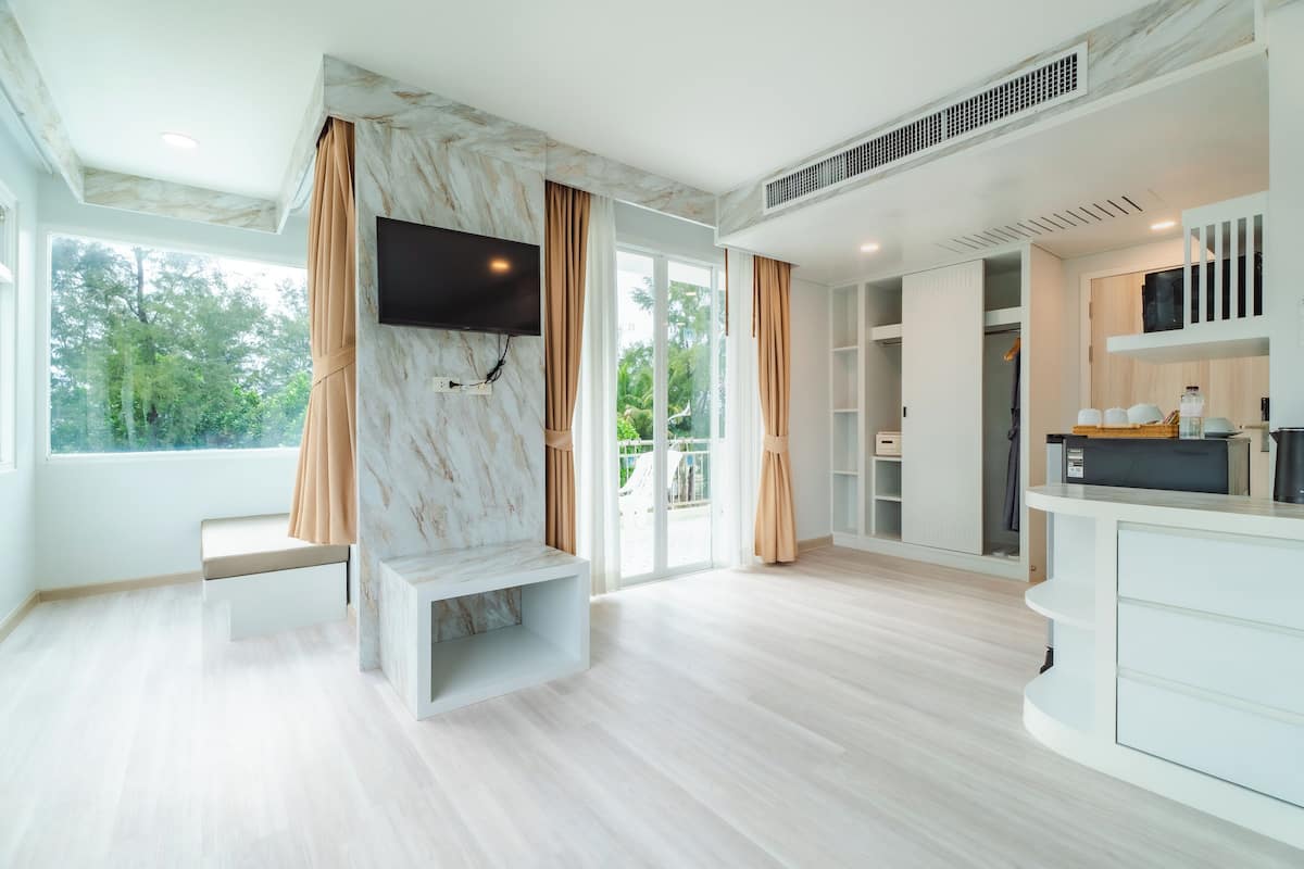 Grand Deluxe Panorama Seaview | Minibar, odada kasa, güneşlik/perde, ücretsiz kablosuz İnternet