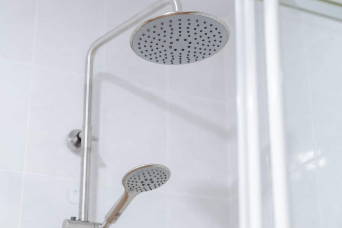 Deluxe Oda, Havuz Kullanımı | Banyo | Duş, ücretsiz banyo/kozmetik ürünleri, saç kurutma makinesi, bornoz