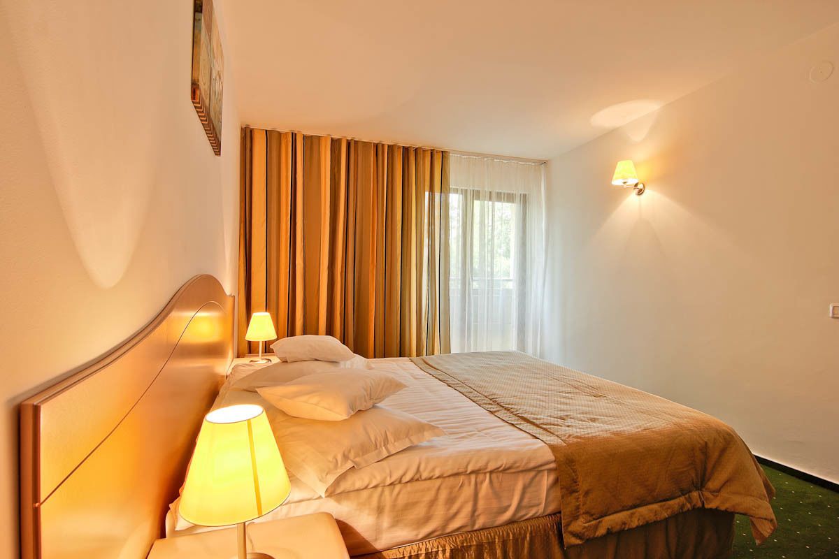 Minibar, in-room safe, desk, blackout drapes