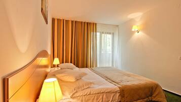 Minibar, in-room safe, desk, blackout drapes