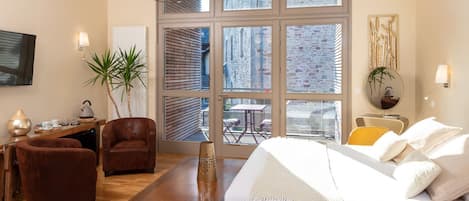 1 bedroom, Egyptian cotton sheets, premium bedding, minibar