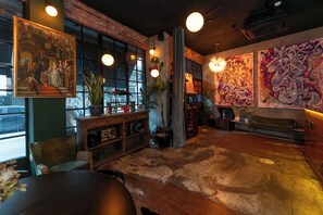 Lobby sitting area - SuB Karaköy - Special Class (Istanbul)