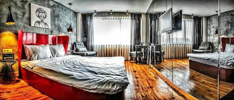 Premium bedding, minibar, in-room safe, desk