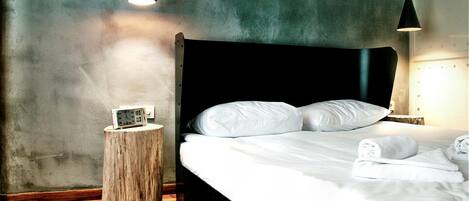 Premium bedding, minibar, in-room safe, desk