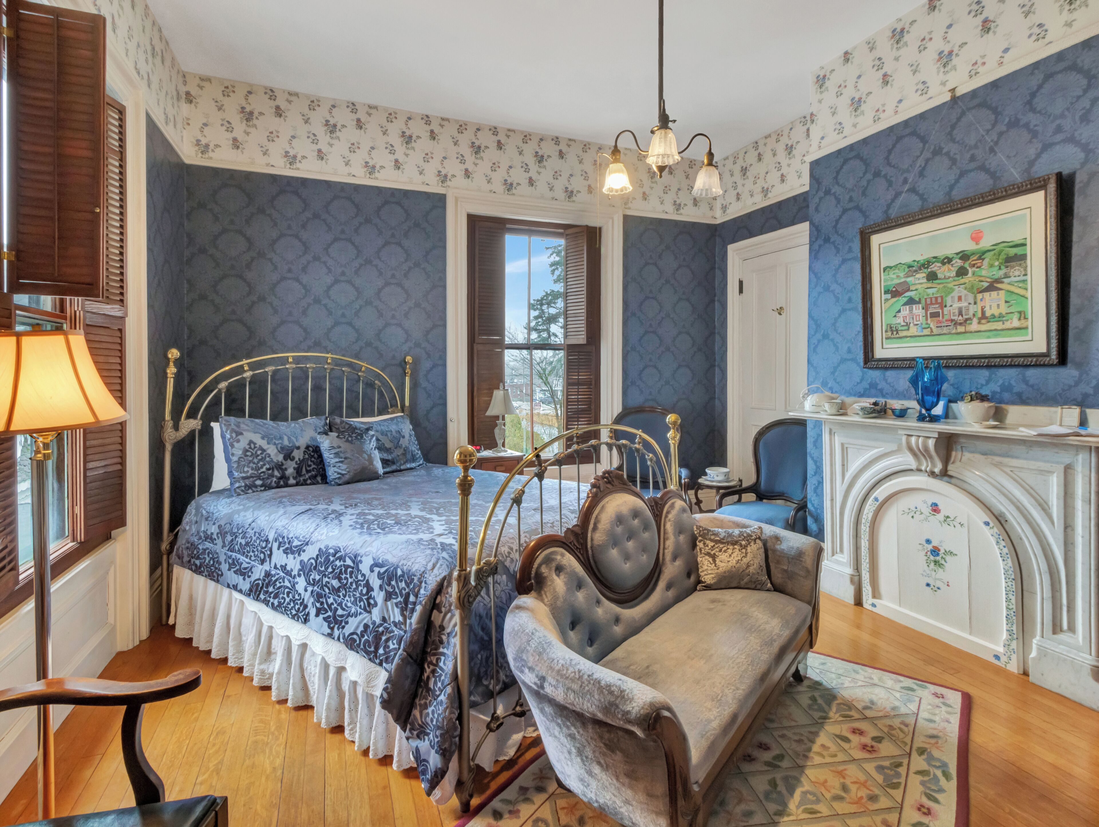 Blue Room | Premium bedding, individually decorated, individually furnished, desk