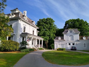 The Proctor Mansion Inn