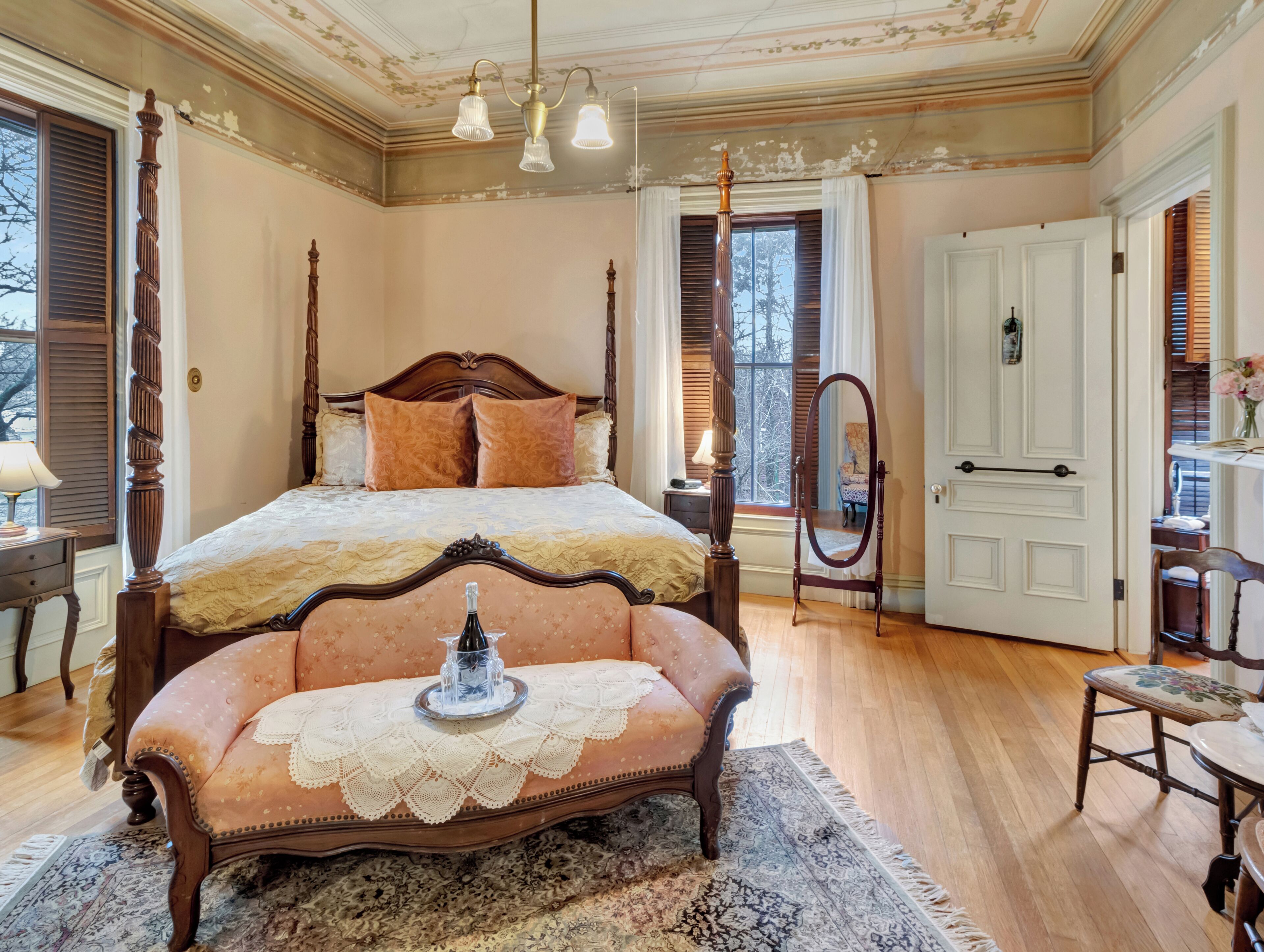 Peach Room | Premium bedding, individually decorated, individually furnished, desk