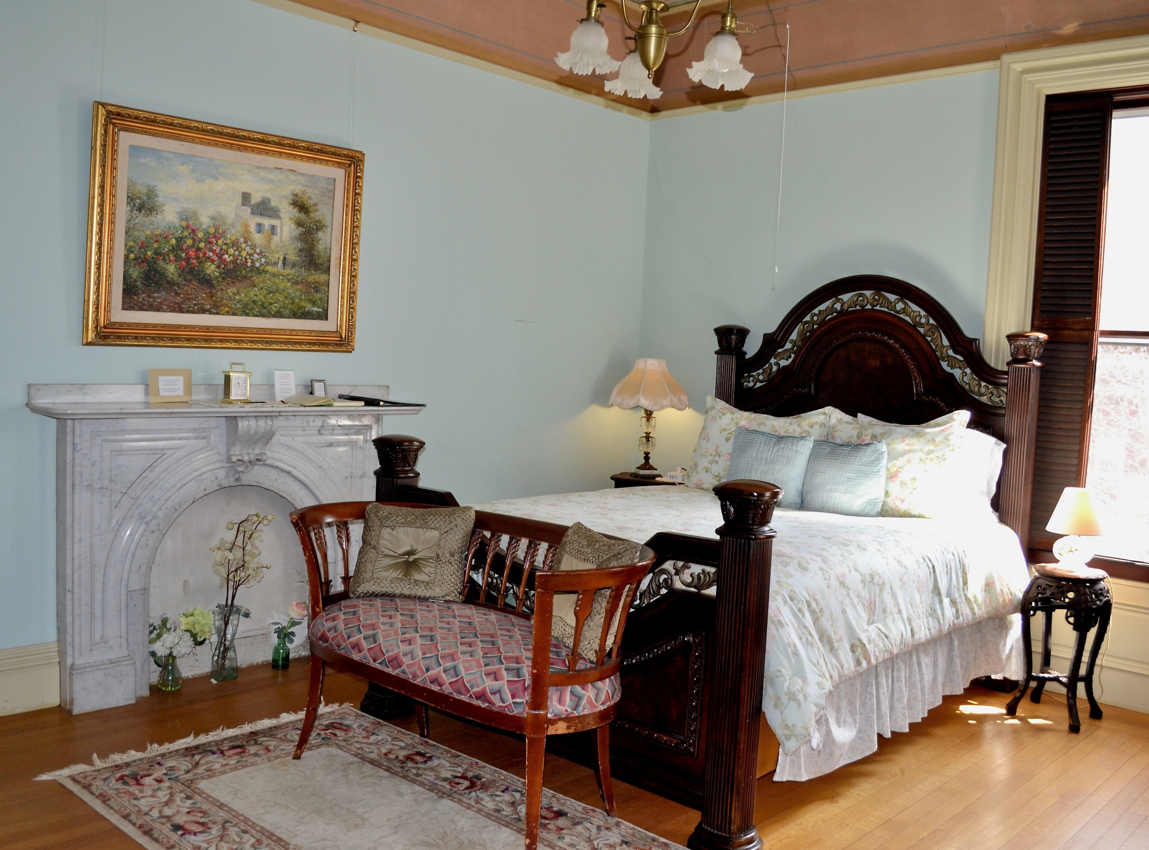 أغطية فراش متميزة وبديكورات فريدة لكل غرفة وطراز فريد لكل وحدة ومكتب