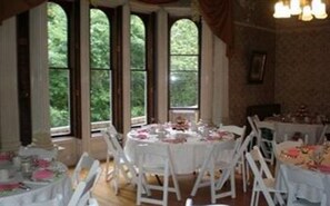 Banquet hall - The Proctor Mansion Inn (Wrentham)