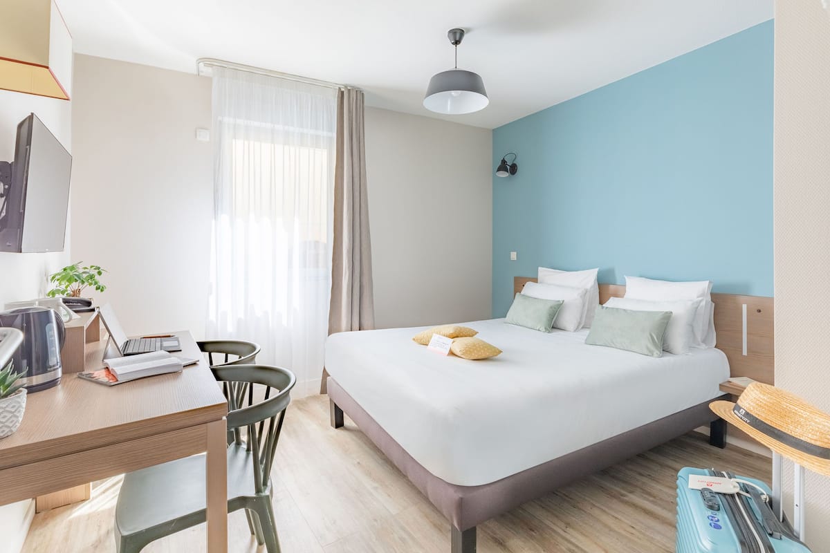 Studio, 1 Double Bed | Desk, soundproofing, iron/ironing board, free WiFi