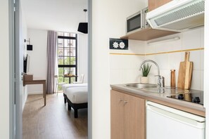 Private kitchenette - Appart'City Confort Strasbourg Centre (Strasbourg)