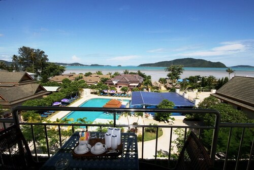 Nomads Chalong Beach, Phuket