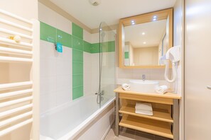 Apartment, 1 Schlafzimmer | Badezimmer | Badewanne, kostenlose Toilettenartikel, Haartrockner, Handtücher