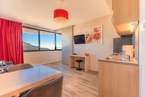 Appartement, 1 chambre | Coin séjour