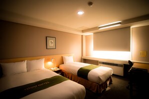 Standard Twin Room | Free minibar, in-room safe, desk, blackout curtains - Yoido Hotel (Seoul)