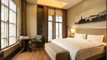 Habitación doble ejecutiva, en esquina | 1 habitación, ropa de cama de alta calidad y edredón