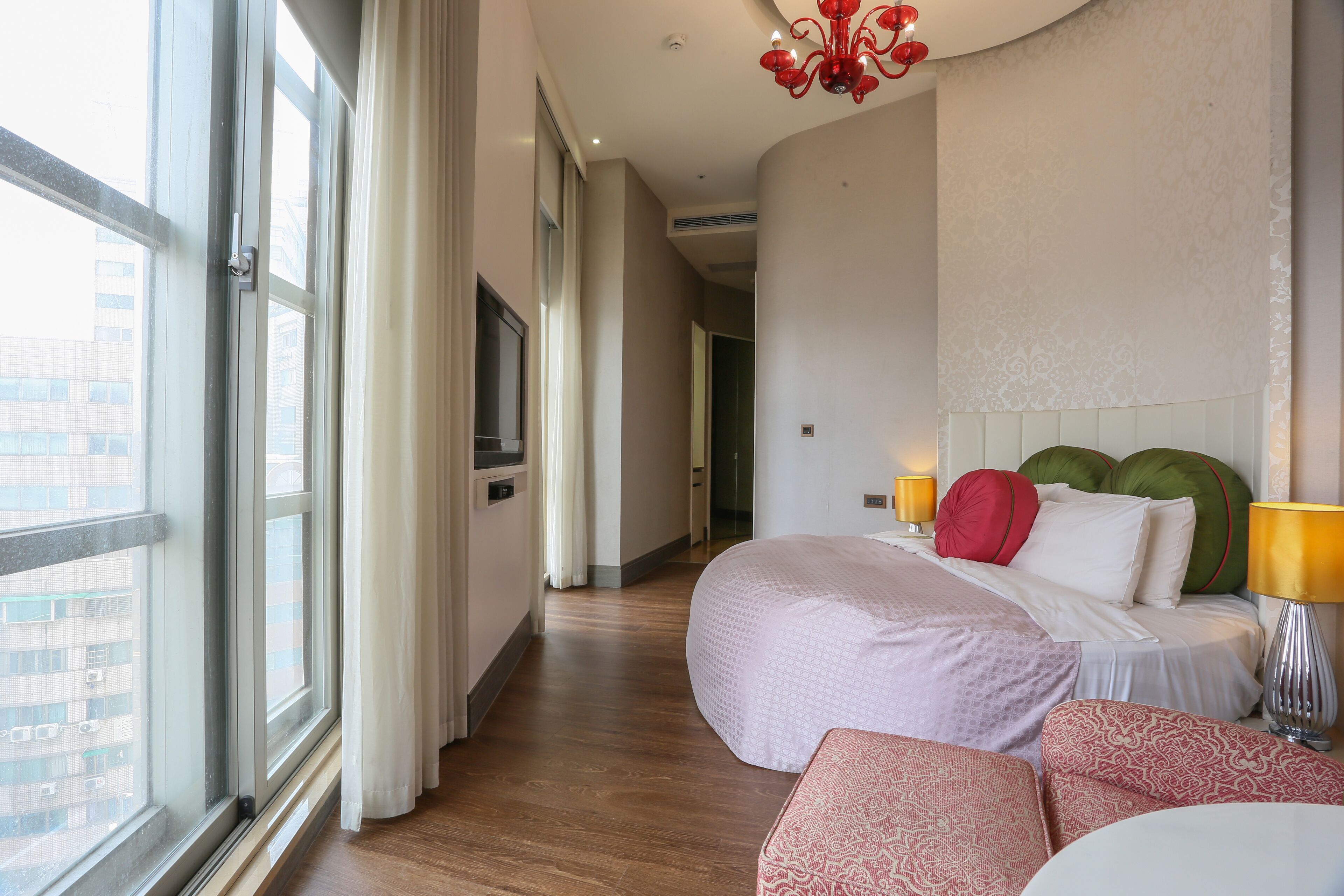 economy room | 1 bedroom, premium bedding, down duvets, in-room safe