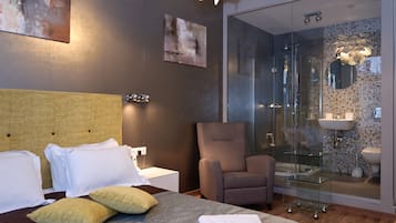 Design Studio, City View | 1 bedroom, iron/ironing board, free WiFi, bed sheets